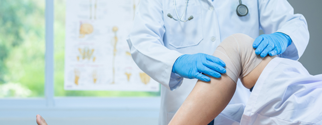 Knee pain treatment with an orthopedic doctor
